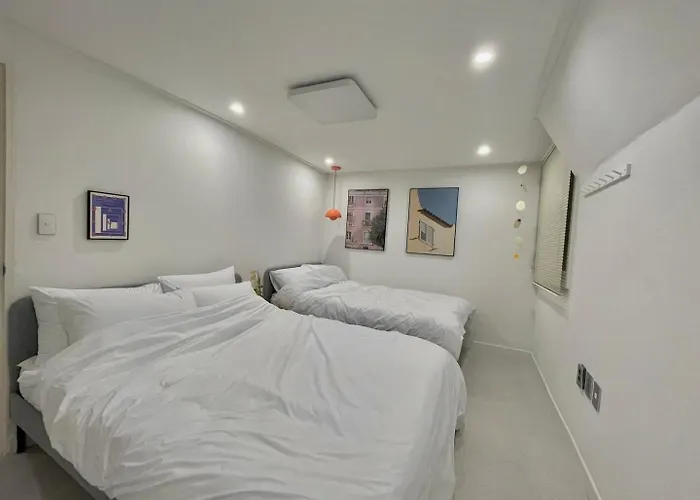 Apartment Itaewon Station 2 Minutes Up To 6 People With Pet Seoul