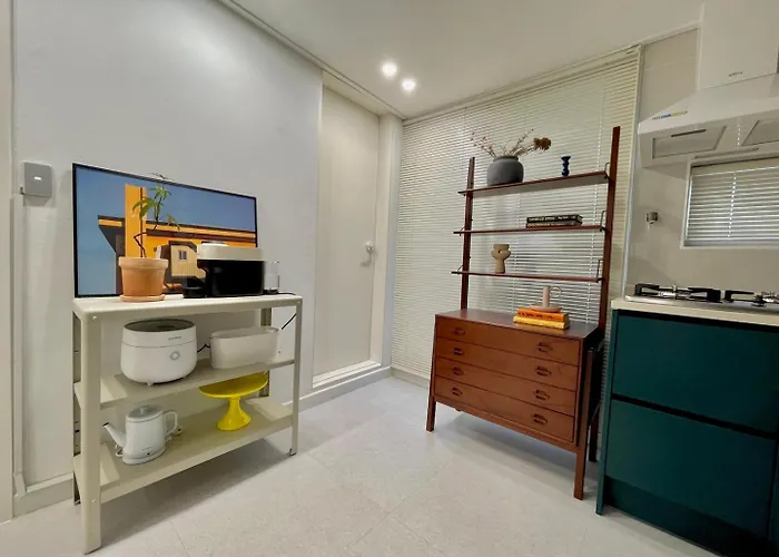 Apartment Itaewon Station 2 Minutes Up To 6 People With Pet Seoul